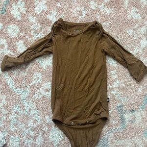 Kyte BABY Earthy Long Sleeve Bodysuit